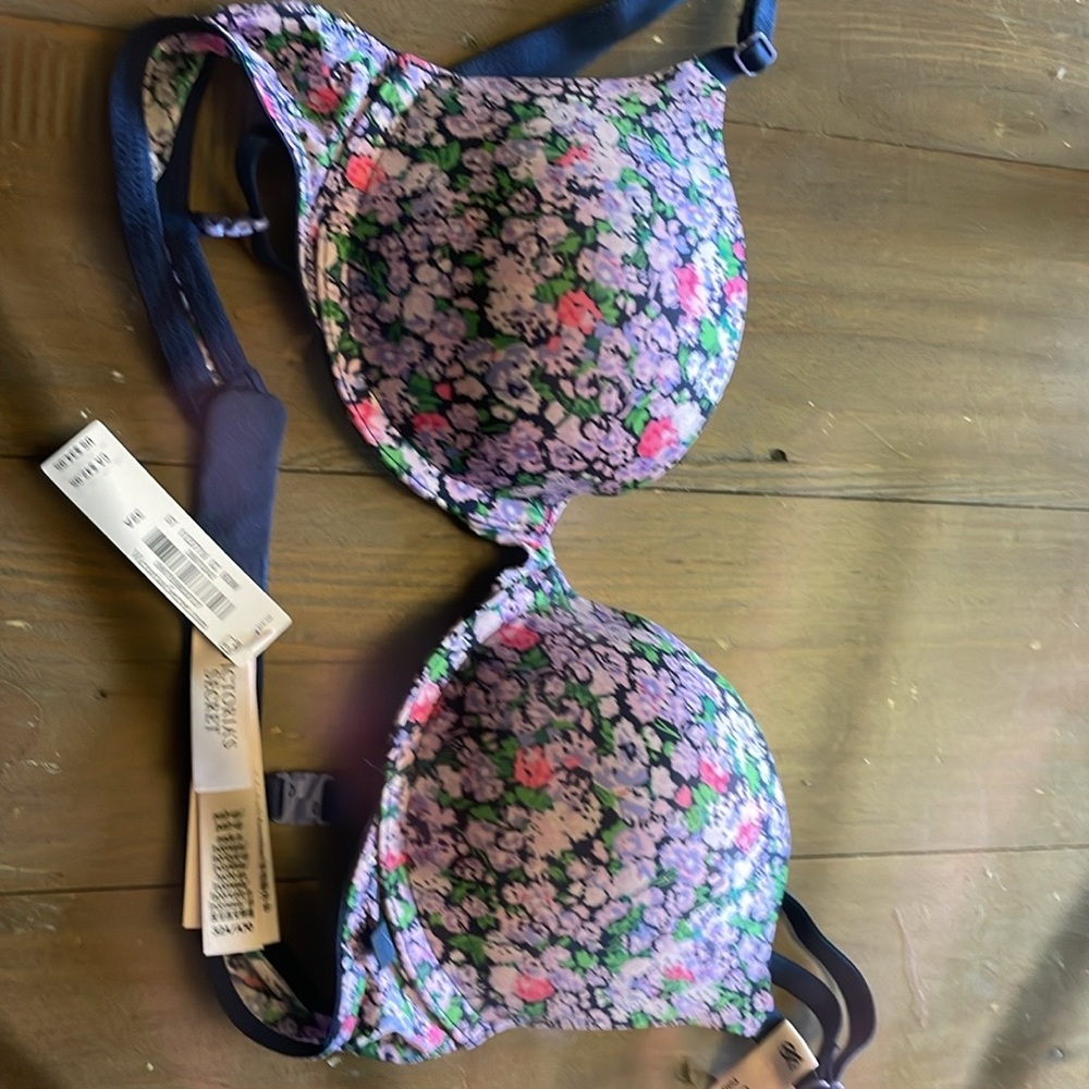 Victoria Secret bra NWT